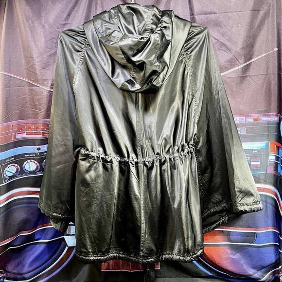 LULULEMON Wanderful Hooded Cape-let Raincoat Poncho Jacket Size M/L - Picture 4 of 9